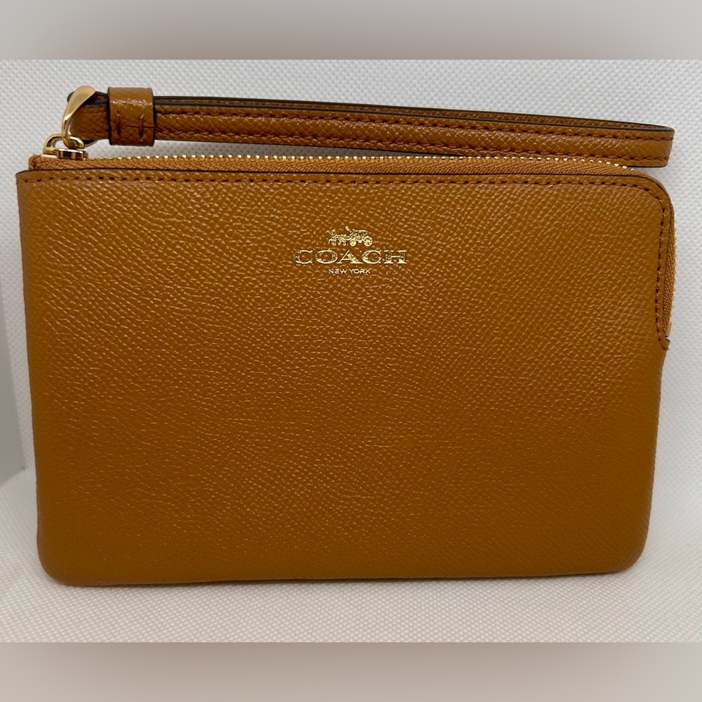 Coach Corner Zip Wristlet
